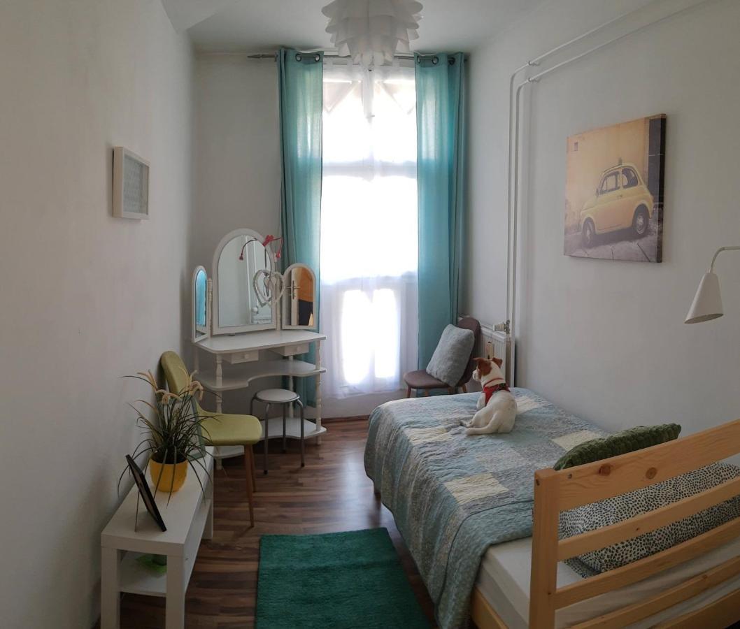 Fonix Family Apartment A Step From Szechenyi Square Печ Экстерьер фото